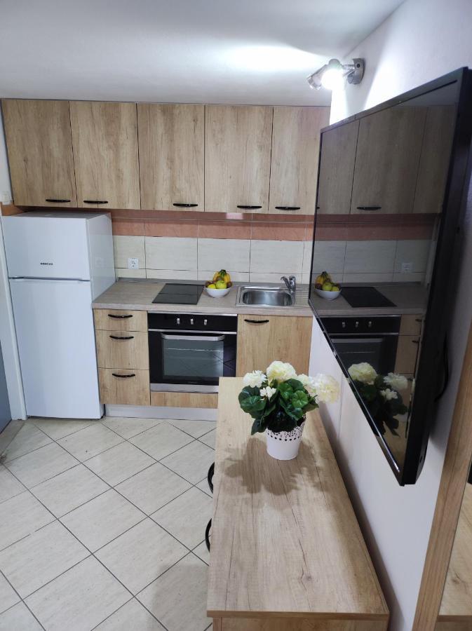 Appartement STONE HOUSE Lovric à Kaštela Extérieur photo